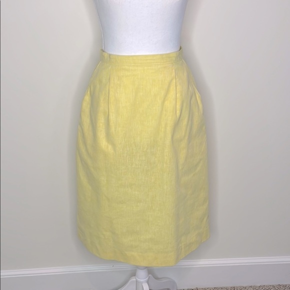 Vintage Dresses & Skirts - Vintage Yellow Linen Like Skirt. Size 6